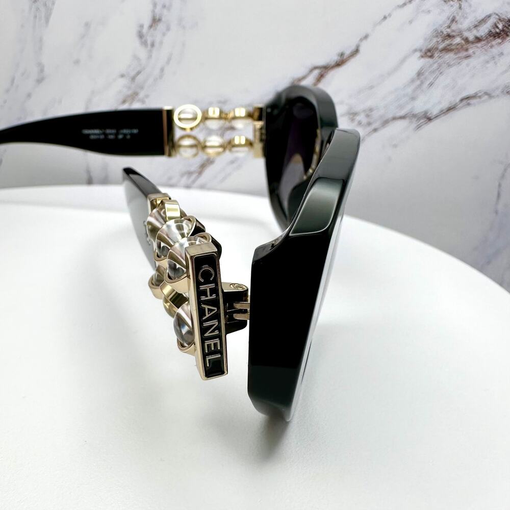 New CHANEL Sunglasses - Picture 10 of 16